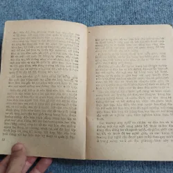 MỘT SỐ VĂN KIỆN CỦA ĐẢNG VỀ CÔNG TÁC TƯ TƯỞNG 688751