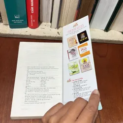 II Chiêm Nghiệm: Điều Gì Khiến Chúng Ta Hiện Hữu Trên Đời - Nhiều Tác Giả - 2015 726901