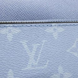 Túi messenger Louis Vuitton Taiga Lama Trio M14069 614693