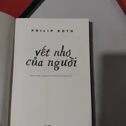 Vết nhơ của người tiểu thuyết của Philip Roth  936592
