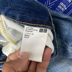 quần ống suông jeans Uniqlo. Chuẩn chính hãng số3  531021
