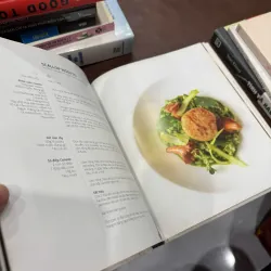 Chef – Đầu Bếp Chuyên Nghiệp | Hungazit Nguyen | Sách dạy nấu ăn & nghề bếp thực tế - K3 1009672