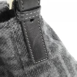 Túi xách vai Fendi Mamma Baguette 26325 - Hàng hiệu Authentic 764115