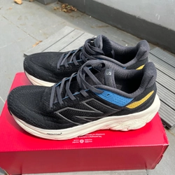 Giày chạy bộ nam New Balance EU44 màu đen 527576