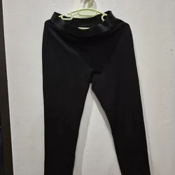 Quần legging nữ Uniqlo (sz M) chính hãng (đã qua sử dụng)