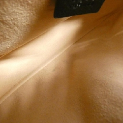 Túi đeo vai GG MARMONT 447632 HVKEG của Gucci 613502