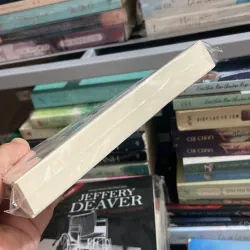 Một nửa đích thực - John Marrs ( trinh thám ) 966468