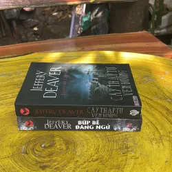 COMBO JEFFEREY DEAVER: CÂY THẬP TỰ VEN ĐƯỜNG & BÚP BÊ ĐANG NGỦ 748879