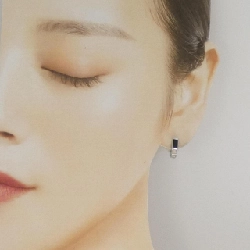 K18WG Onyx Bông tai - Hàng hiệu Chính hãng 864401