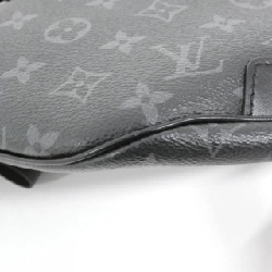 Túi đeo chéo Louis Vuitton Monogram Eclipse Discovery Bum Bag PM M46035 613380