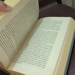 Andrew Feinstein
The Shadow World: Inside the Global Arms Trade 932499