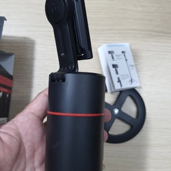 Gimbal điện thoại xoay 360 P02 xoay theo khuôn mặt, kèm remote 529113