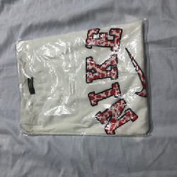 Áo phông freesize Nike 84