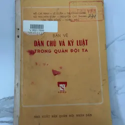 Bàn về dân chủ và kỷ luật trong quân đội ta – Nhiều tác giả