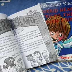 Combo 2 truyện luyện đọc Tiếng Anh vui nhộn Horrid Henry và George Brown 927945