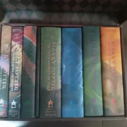 Harry Potter Hardcover Boxset 1-7 (Trunk) - bộ rương bìa cứng US  758050