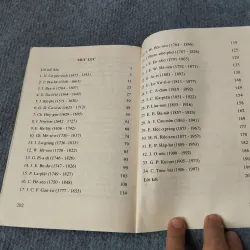 TRUYỆN KỂ VỀ CÁC NHÀ THIÊN VĂN HỌC TẬP HAI 719846