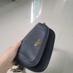 Túi xách hiệu Guess 532217