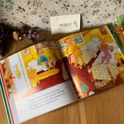 Sách tranh tiếng anh The Elf on the Shelf: A Christmas Tradition, Used, Bìa cứng, Khổ lớn 463594