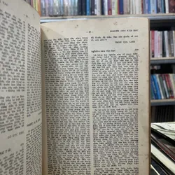 TỪ ĐIỂN VĂN HỌC(2 tập) 697568