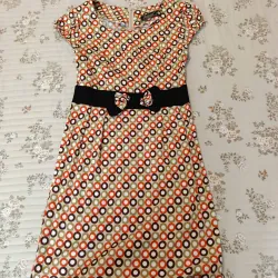 Váy họa tiết size S (hiệu The One)  1022400