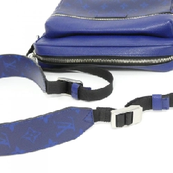 Túi đeo chéo Louis Vuitton Taiga Lama Outdoor Messenger PM M30242 - Hàng hiệu Chính hãng 767065