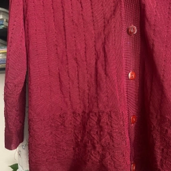 Áo khoác cardigan đỏ đô size M 199123