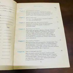 A doctor discusses pregnancy  726757