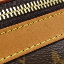 Túi đeo chéo Louis Vuitton Monogram Soumire PM M44879 612430