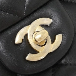 Túi xách chéo Chanel 35200 608373