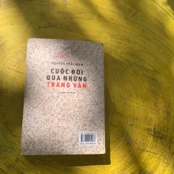 CUỘC ĐỜI QUA NHỮNG TRANG VĂN- lý luận phê bình- NGUYỄN KHẮC ĐÀM 784271