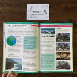 Sách ngoại văn The Encyclopedia of the Age of the Dinosaurs, Used, Bìa cứng  756491