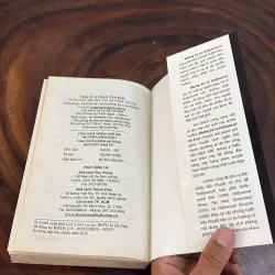 II Tiểu Thuyết: Những Bà Vợ Hollywood - Jackie Collins - 2012 1010431