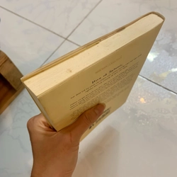 Bàn tay cho em Ichikawa Takuji sách cũ  443472