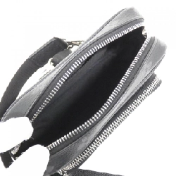 Túi đeo chéo Louis Vuitton Taiga Lama Outdoor M30755 613642