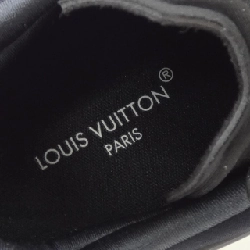 Giày sneaker dòng Run 55 của Louis Vuitton 656196