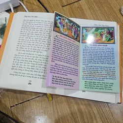 Pháp hoa chân nghĩa tặng kèm cuộc đời đức phật 
(bìa cứng) 722405