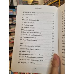 SUN TZU STRATEGIES FOR SELLING : How To Use The Art Of War To Build Lifelong Customer Relationships - G.A. Michaelson & Steven W. Michaelson 198103