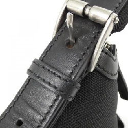 Túi đeo vai Gucci 631199 KWT7N 613437