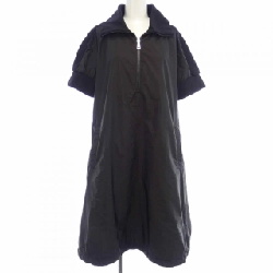 Moncler MONCLER H10932G00006 Váy