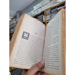 THE HARSH CRY OF THE HERON : The Last Tale of THE OTORI Series - Lian Hearn 142647