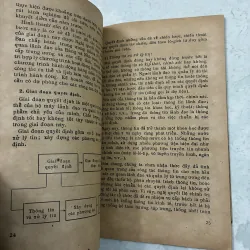 Tổ chức ra quyết định và thực hiện quyết định 1019894