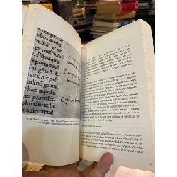 The Golden Thread: The story of writing - Ewan Clayton 1026344