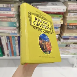 Không gia đình - bìa cứng 562771