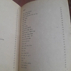 Chế Lan Viên - HOA TRÊN ĐÁ (thơ) 463126