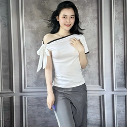  Set áo lệch vai phối nơ + quần dài lụa phối ren – Freesize 443462