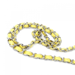 Túi xách chéo Chanel 69900 613210