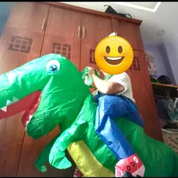 Áo phao bơm hơi hình khủng long