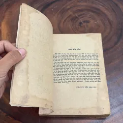 II Văn Học: Văn Tuyển Văn Học Việt Nam (1858-1930) - 1981 1008498