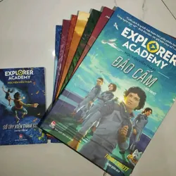 HỌC VIỆN VIỄN THÁM - TRỌN BỘ 7 TẬP TẶNG KÈM SỔ TAY 716800